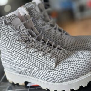 Men's Lugz Size 13 White Gray Lace-Up 8" Boots